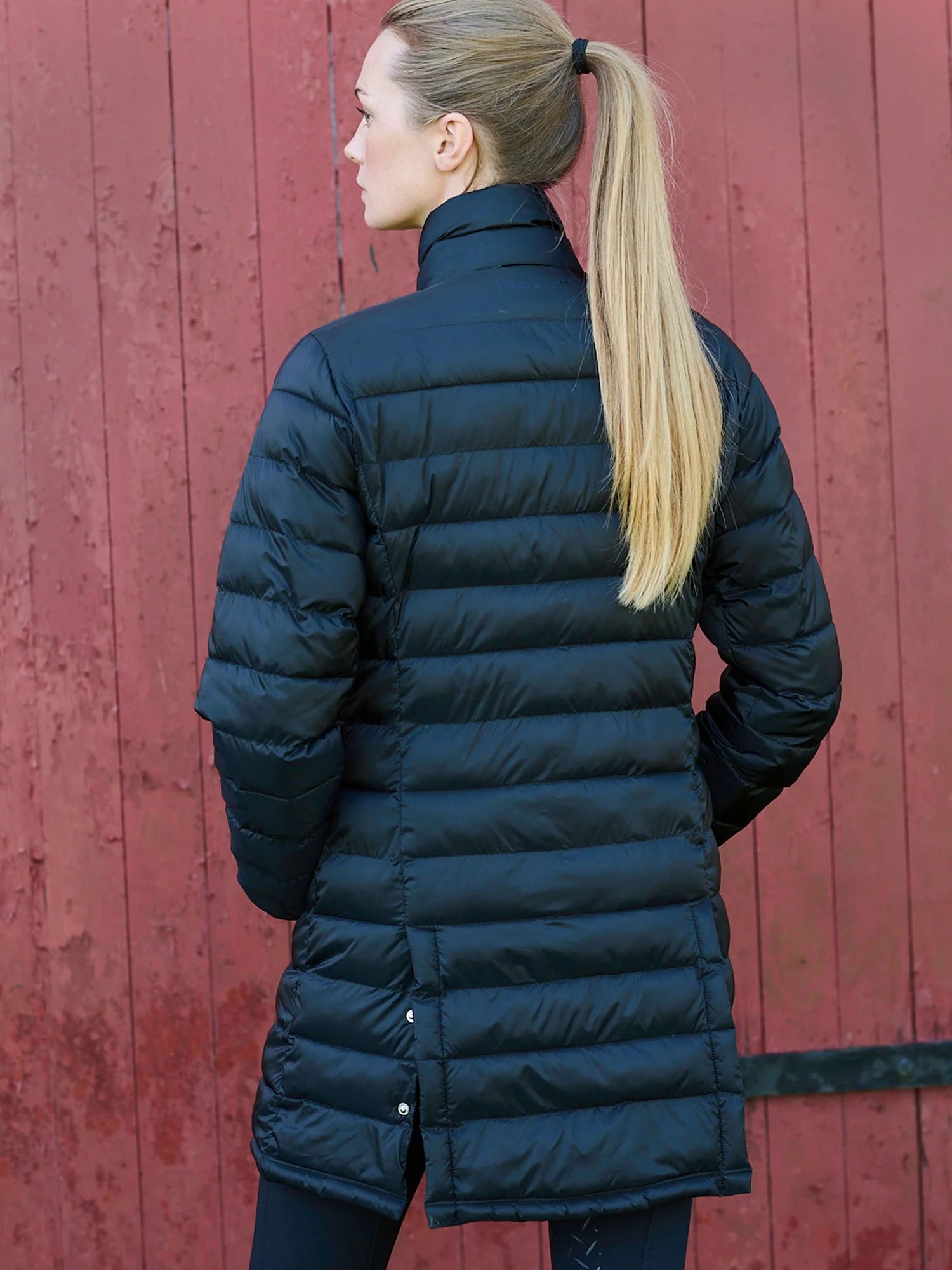 Jacson Lina Jacka Svart