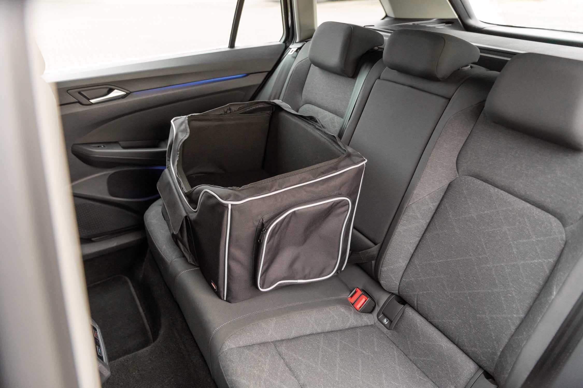 Bilsäte, Midi, 56 × 37 × 36 cm, svart/grå